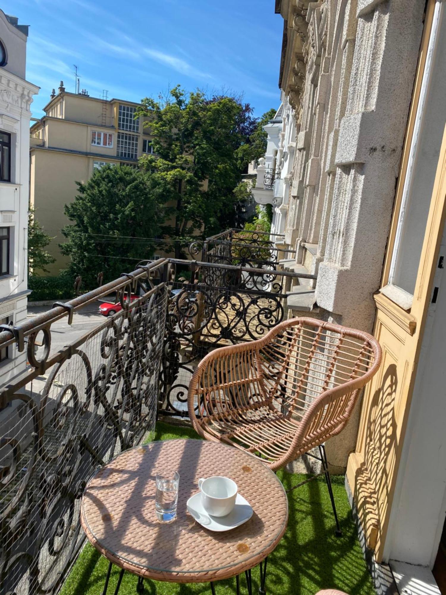 Grosszuegiger Wiener Altbau Gleich Neben Schoenbrunn Exteriér fotografie